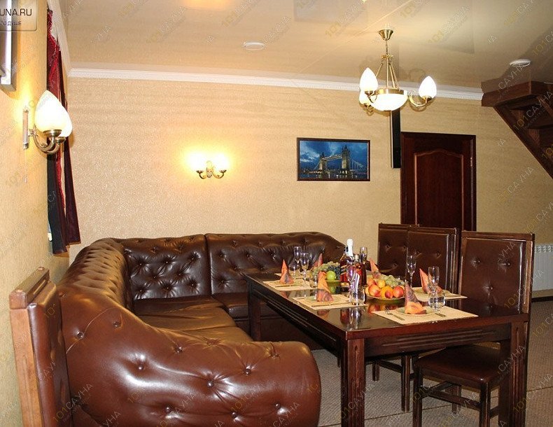 Сауна Буржуй, в Уфе, Ленина, 137 | Мягкая зона со толом для гостей | 1001sauna.com