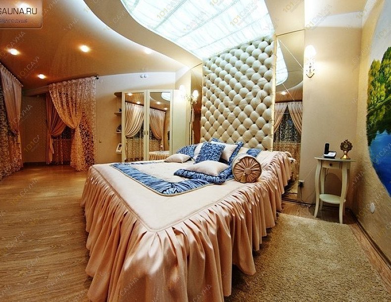 Сауна в гостевом доме Москвич, в Барнауле, Ясная, 78 | Сауна в отеле Москвич. Барнаул. Адрес: Ясная, 78 | Каталог: бани и сауны Барнаула. Фотография: гостиничный номер - "Свадебный - Люкс" | 1001sauna.com