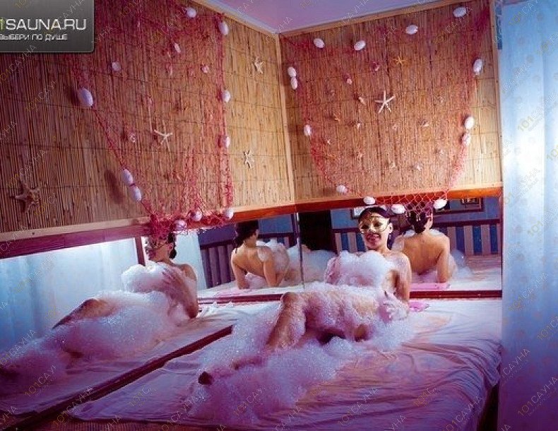 VIP сауна Лилия, в Санкт-Петербурге, Кожевенная линия, 34 лит. А | массажный стол с подогревом для мыльного массажа | 1001sauna.com