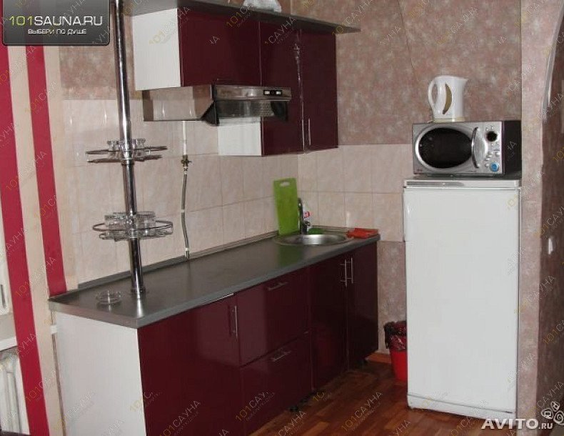 Гостевой дом На Байкальской 96, в Уфе, Байкальская, 96 | зал с кухней | 1001sauna.com