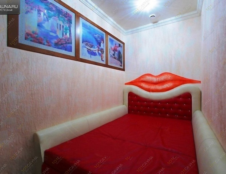 Сауна R-66, в Санкт-Петербурге, Руставели, дом 66, литера В | Сауна R-66 — общий вид бассейна с подсветкой | 1001sauna.com