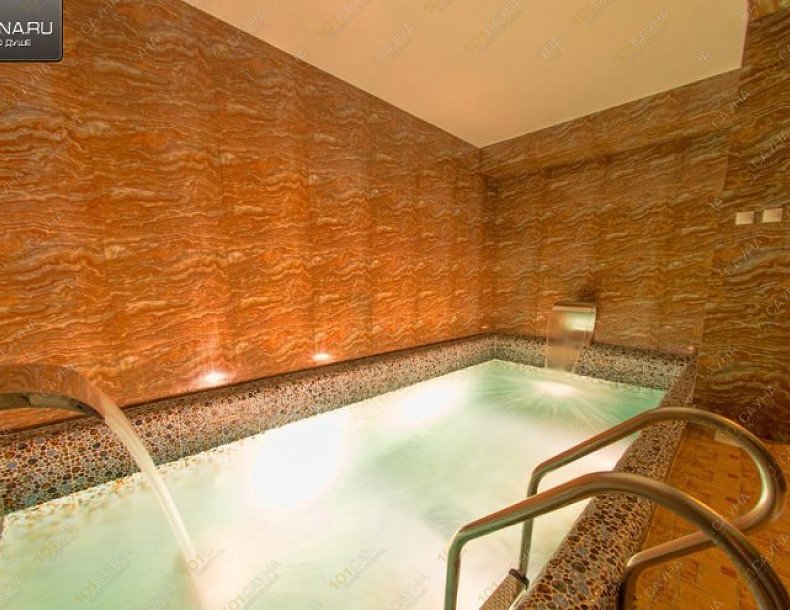Русские бани На Перегонной 1, в Орске, Перегонная, 1 | Дом Охотника. Фото: бассейн | 1001sauna.com