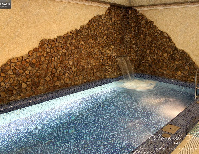 Сауна Легкий пар на Пятерке, в Ярославле, улица Чкалова, 17в | Бассейн 3х7, глубиной 2 метра в большом номере, с гейзером и водопадом! | 1001sauna.com