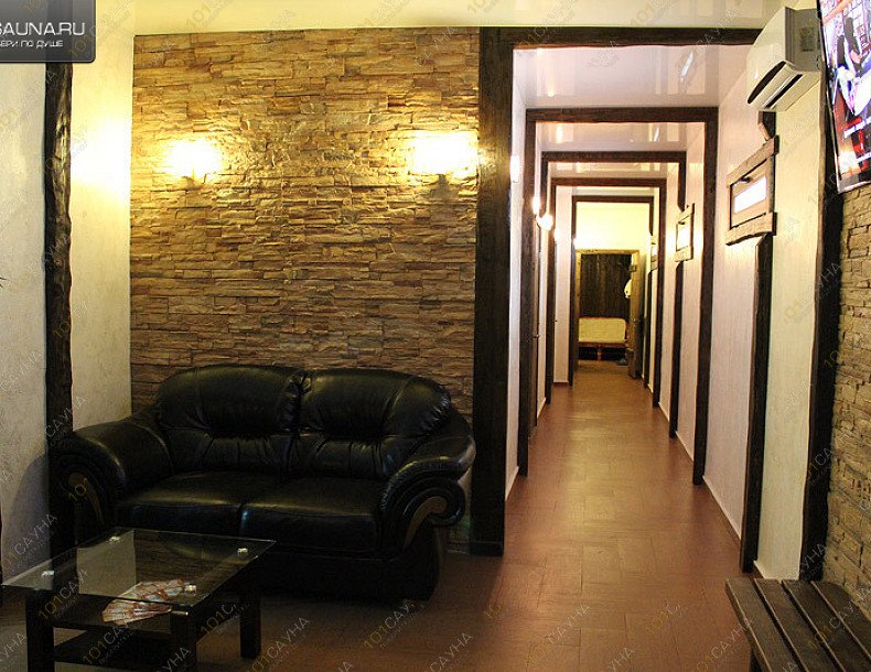 Сауна Релакс, в Энгельсе, Площадь Ленина 34/1 (заезд в Арку по ул. Коммунистическая 45) | коридор | 1001sauna.com