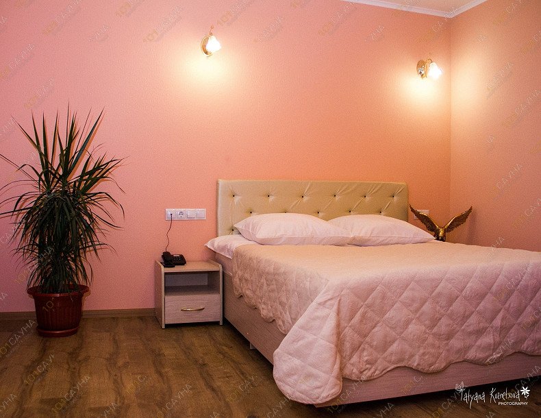 Центр отдыха Золотой Орел, в Тюмени, Возрождения, 49 | Номера "Де Люкс" | 1001sauna.com