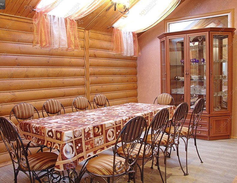 Комплекс Сибирские бани, в Иванове, улица Кузнецова, 187 | Стол в зоне отдыха | 1001sauna.com