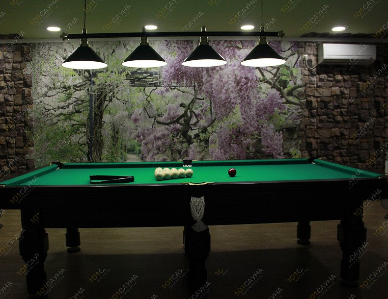 Сауна Кипарис, в Армавире, Россия, город Армавир (Центральная, 1 ориентир: Урупский мост) | Комната отдыха с бильярдом и телевизором на втором этаже. | 1001sauna.com