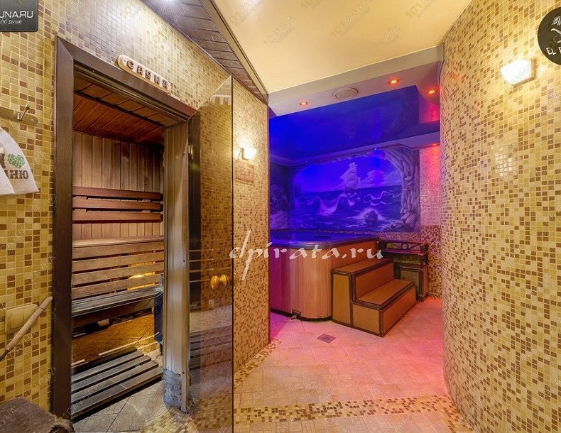 VIP Sauna-Club Эль Пирата, в Санкт-Петербурге, ул. Бассейная, 38 лит В | Люкс 1 — зона отдыха с мягкой мебелью | 1001sauna.com