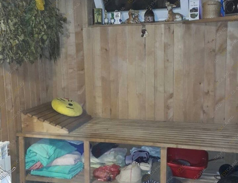 Баня Баня на дровах на Титова, в Симферополе, Титова, | Раздевалка | 1001sauna.com