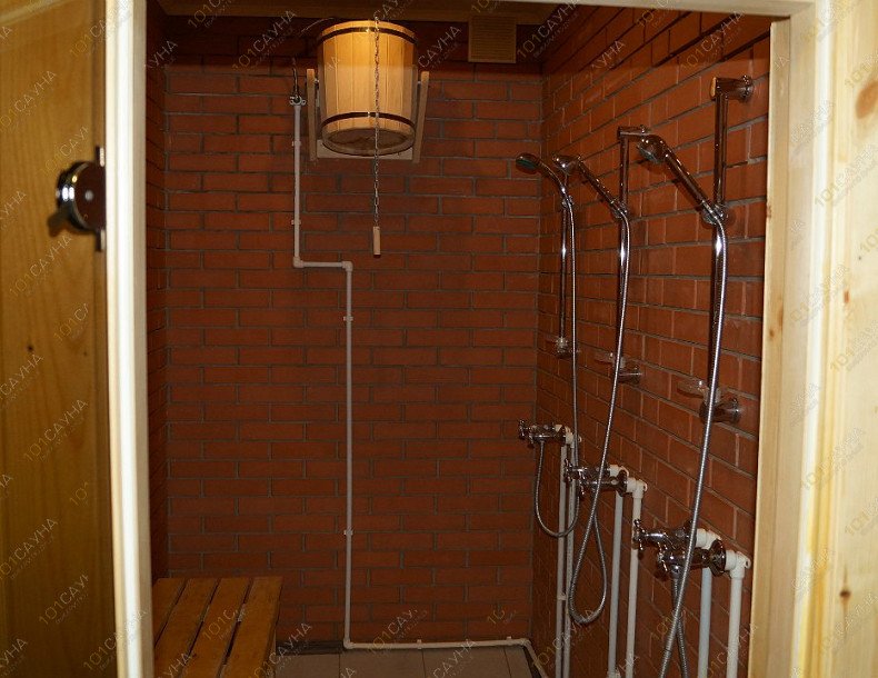 Русская баня У Евгенича, в Санкт-Петербурге, Гатчина, п. Пригородный, ул. Центральная, 25 | Душевая комната | 1001sauna.com