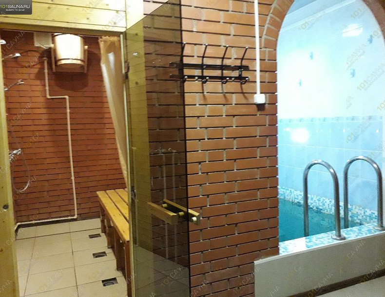 Русская баня У Евгенича, в Санкт-Петербурге, Гатчина, п. Пригородный, ул. Центральная, 25 | Территория комплекса | 1001sauna.com