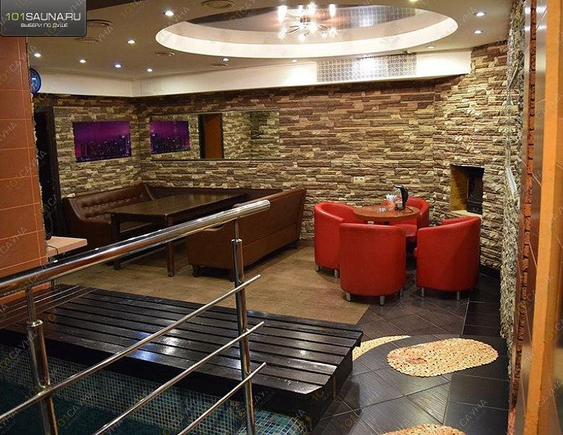 Сауна на Кропоткина, в Новосибирске, Кропоткина, 120/7 | Вид на бассейн и на зал | 1001sauna.com