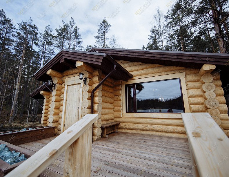 Баня Баня на Лампушке, в Санкт-Петербурге, Ленинградская обл., Приозерский р-н, 3 км от дер. Раздолье, база отдыха «Шишки на Лампушке» | Баня на берегу озера — летний вид | 1001sauna.com