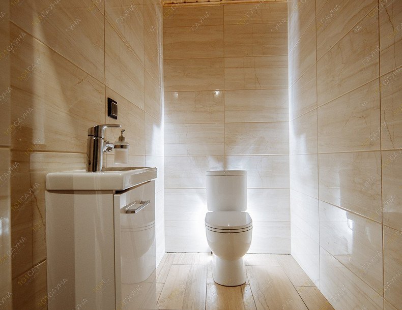 Баня Баня на Лампушке, в Санкт-Петербурге, Ленинградская обл., Приозерский р-н, 3 км от дер. Раздолье, база отдыха «Шишки на Лампушке» | Душевая зона и туалет | 1001sauna.com