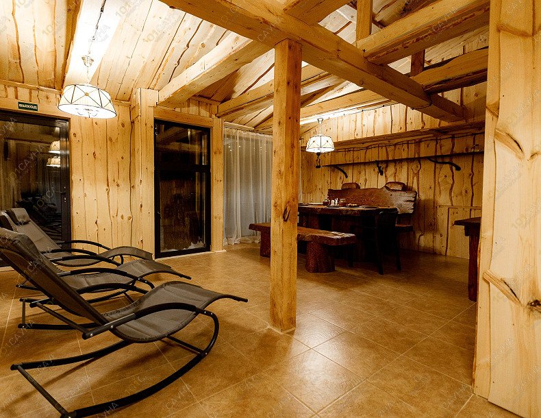 Банный комплекс Лесная Здрава, в Кургане, пст Усть-Утяк, улица Курортная, 1 | Комната отдыха с панорамными окнами | 1001sauna.com