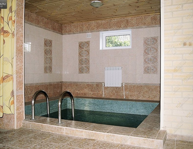 Славянка, Банно-гостиничный комплекс