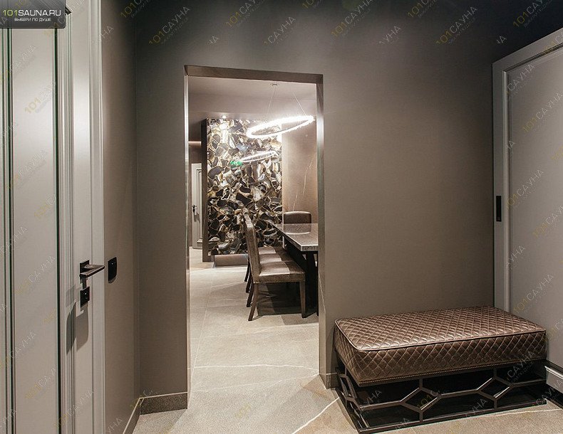 Сауна в отеле Столица, в Краснодаре, улица Василия Мачуги, 62 | Люкс с финской парной и угловым бассейном | 1001sauna.com