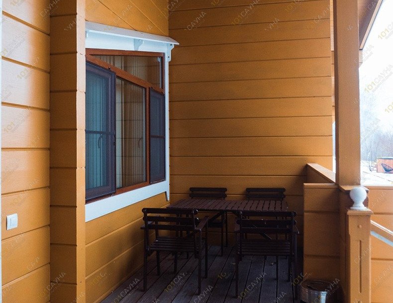 Баня на базе отдыха Вохотка, в Санкт-Петербурге, 68-й км Приозерского шоссе, деревня Ольховка | Просторная терраса  | 1001sauna.com