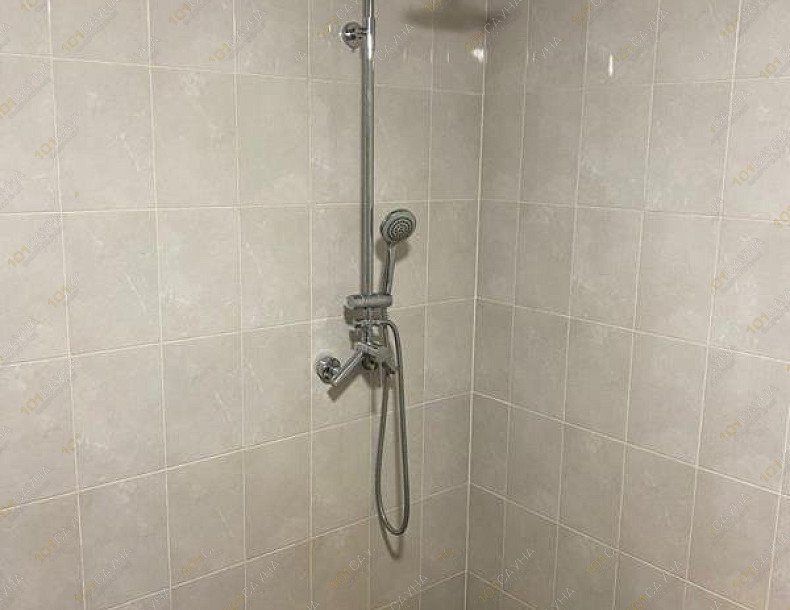 Большой зал с бильярдом и бассейном. Фото 5