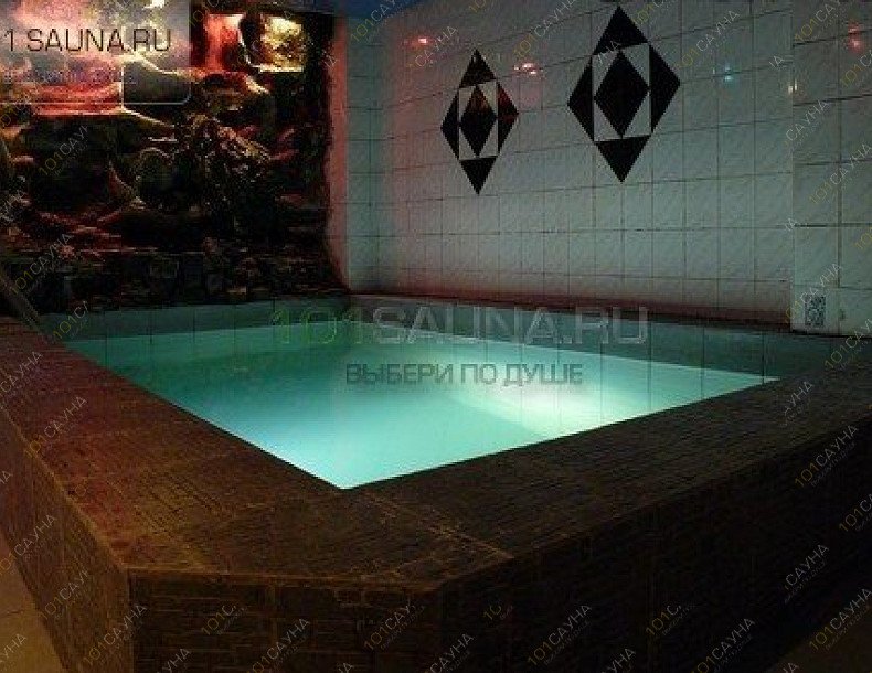 Сауна Русские парные, в Санкт-Петербурге, Энгельса проспект, 147 к1 | Бассейн с подсветкой и декоративным водопадом в бане Русские парные | 1001sauna.com