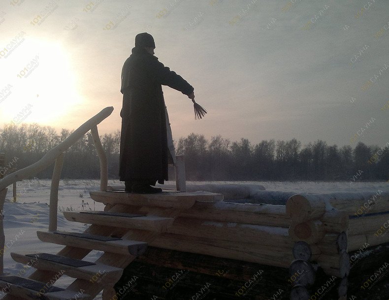 Бани Никулинские, в Красноярске, Озерная, 16 | Купель. На крещение проходится обряд. | 1001sauna.com