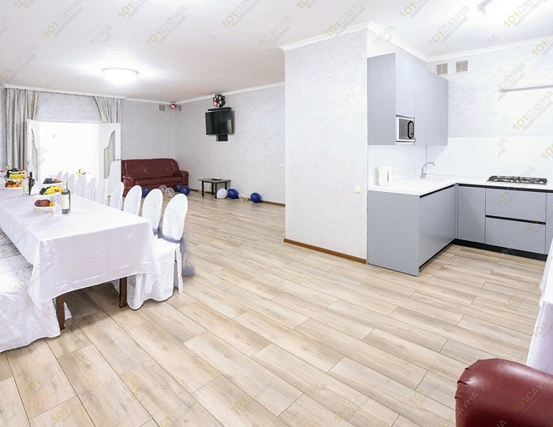 Коттедж Светлый, в Уфе, ул. Кирова (Князево), 21 | Зал для приема гостей | 1001sauna.com