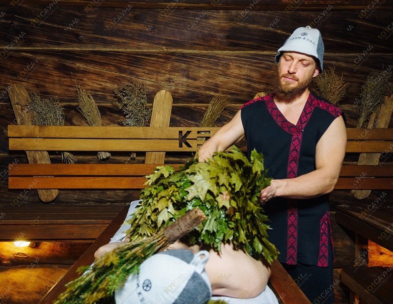 Банный комплекс Кело, в Санкт-Петербурге, Деревня Новосергиевка, 13Г | Зона отдыха с камином в банном комплексе Кело | 1001sauna.com