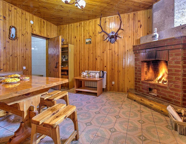 Баня Лесные бани, в Алуште, Багрова, 10 | Баня с дровянным камином и бассейном | 1001sauna.com