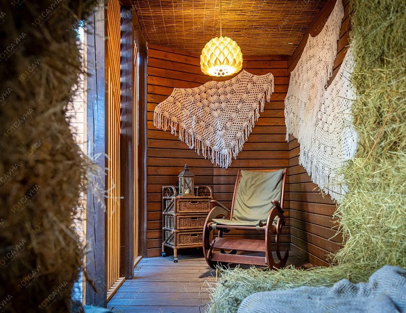 Банный комплекс Сказка Жар, в Санкт-Петербурге, Ланское, Красногвардейский переулок, 15 Д | Вечерняя подсветка территории бани Сказка Жар | 1001sauna.com