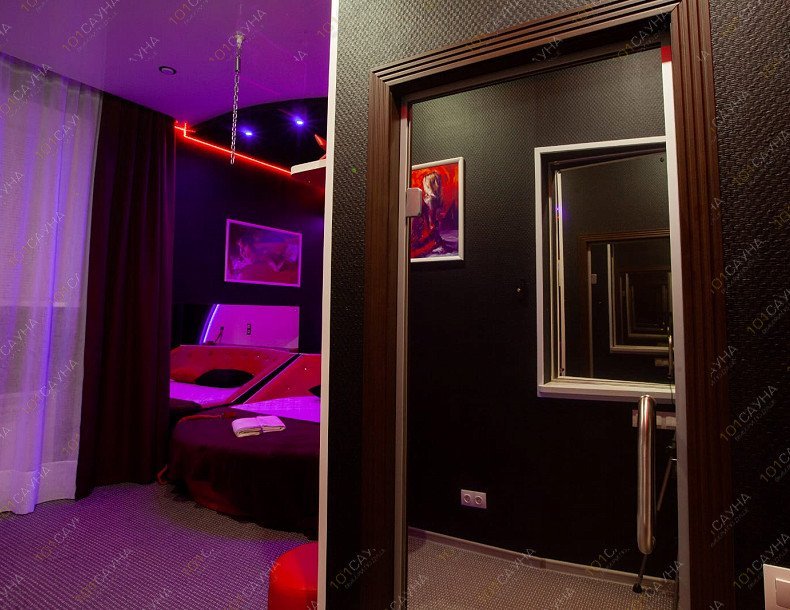 Тематический отель Небо на Магистральной, в Омске, Магистральная, 52 | Номер "Красная комната": 2 | 1001sauna.com