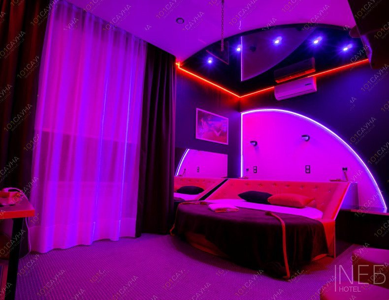 Тематический отель Небо на Магистральной, в Омске, Магистральная, 52 | Номер "Красная комната": 3 | 1001sauna.com