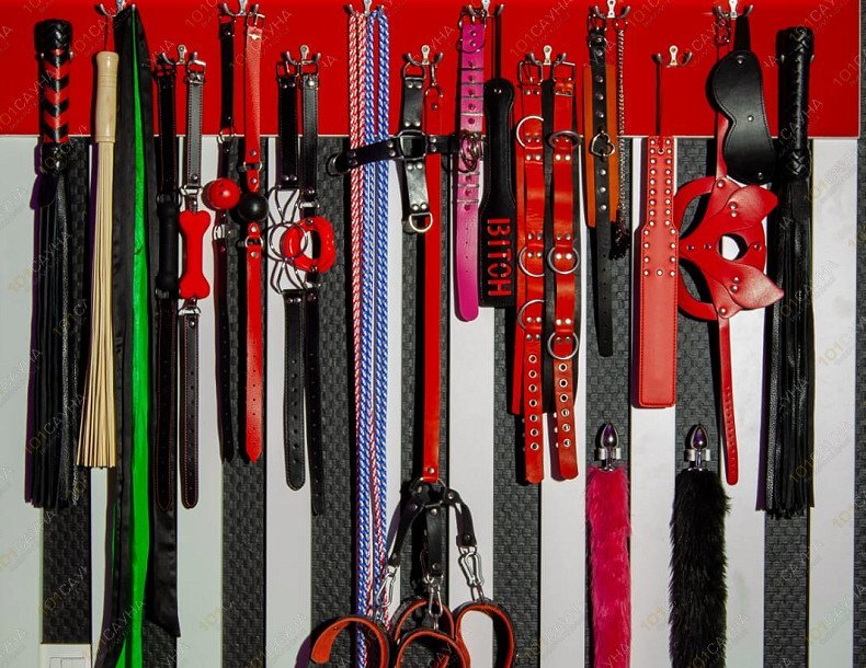 Тематический отель Небо на Магистральной, в Омске, Магистральная, 52 | Номер "Красная комната": 9 | 1001sauna.com