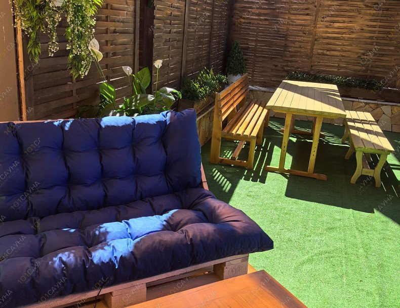 Сауна Сапфир, в Омске, Андрианова, 3 корп. 2 | Номер "Банное патио - Греция": 6 | 1001sauna.com