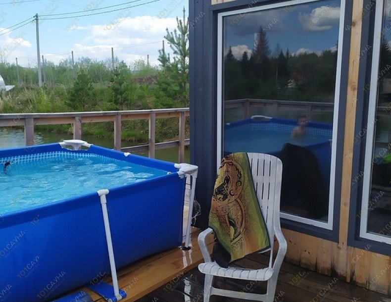 Комплекс Баня на пруду, в Златоусте, Квартал Орловский, 74 А | Бассейн на плоту у бани | 1001sauna.com