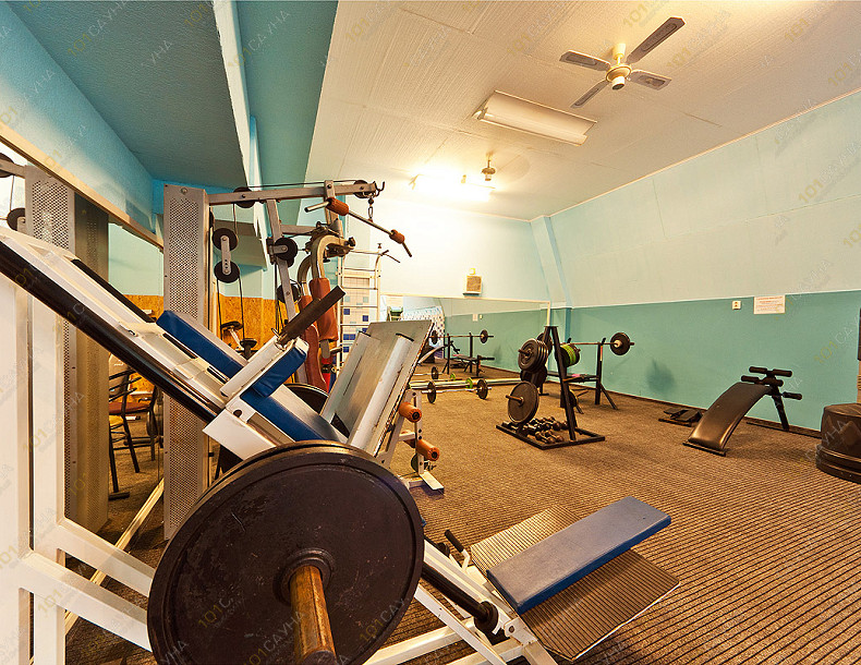 SPA-центр Комендантские бани, в Санкт-Петербурге, Байконурская, 13 к2 | Тренажёрный зал — оборудование в Комендантских банях | 1001sauna.com