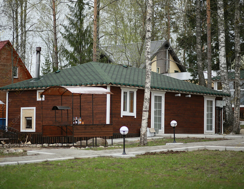 Баня в коттедже Черника Хаус загородный клуб, в Санкт-Петербурге, ДНТ Черничное, 7 | Территория загородного клуба Черника Хаус летом | 1001sauna.com
