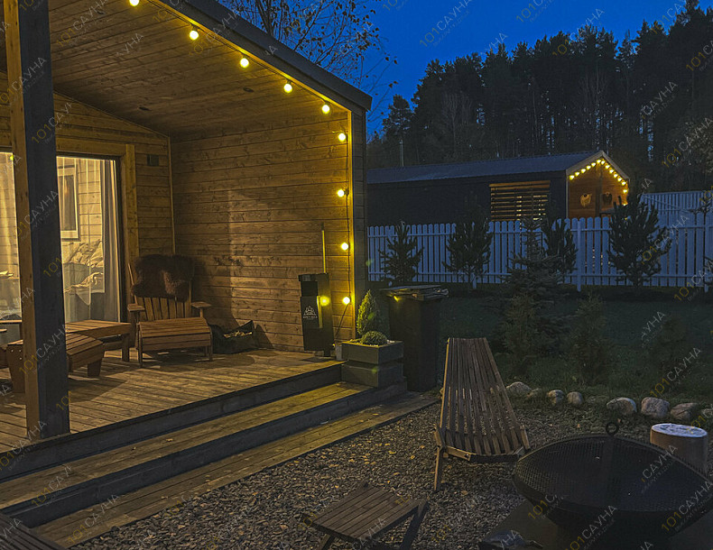 Баня Баня Форест, в Санкт-Петербурге, Приозерский р-н, дер. Борисово, ул. Дачная, 88 | Баня Форест ночью — уютная атмосфера среди леса | 1001sauna.com