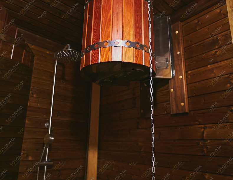 Баня Форест Клаб, в Санкт-Петербурге, к.п. Рублёво, 1, Всеволожский район | Душ-ведро для охлаждения — баня Форест Клаб | 1001sauna.com