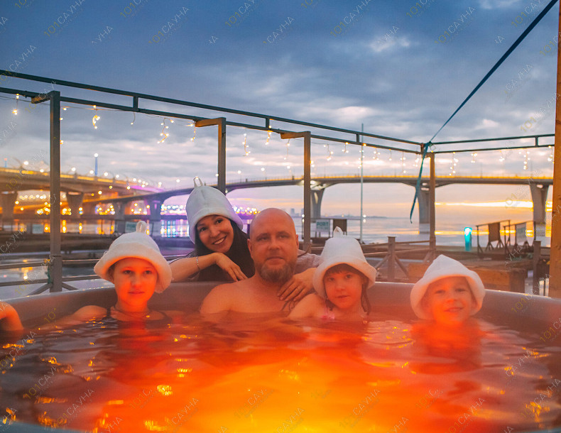 Баня Privé House, в Санкт-Петербурге, Приморский просп., 70, стр. 2 | Privé House — виды с бани на залив | 1001sauna.com