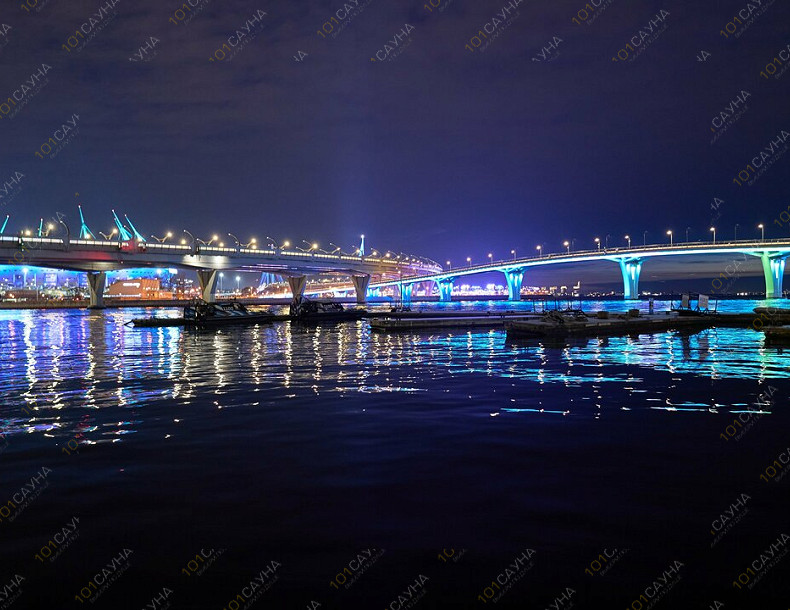 Баня Privé House, в Санкт-Петербурге, Приморский просп., 70, стр. 2 | Privé House снаружи — панорама банного домика на воде | 1001sauna.com