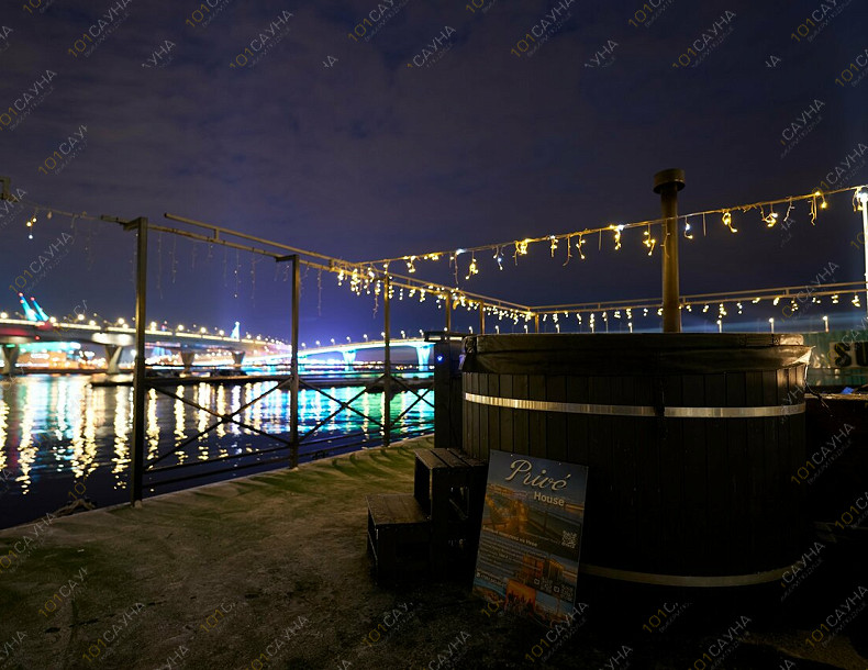 Баня Privé House, в Санкт-Петербурге, Приморский просп., 70, стр. 2 | Privé House — вид с воды на банный комплекс | 1001sauna.com