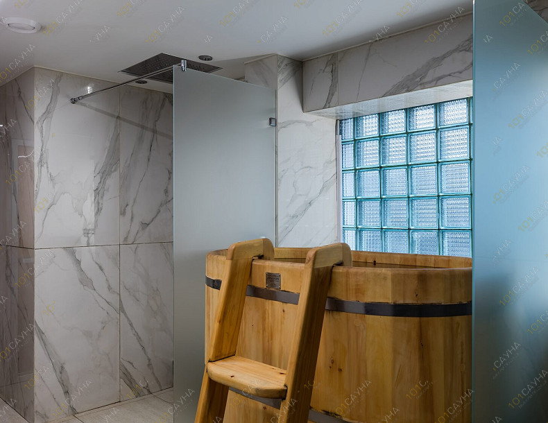 Сауна в отеле Rozenshteyn HotelSpa, в Санкт-Петербурге, ул. Розенштейна, 36, Санкт-Петербург | Купель с подсветкой — Rozenshteyn Hotel&Spa, Санкт-Петербург | 1001sauna.com